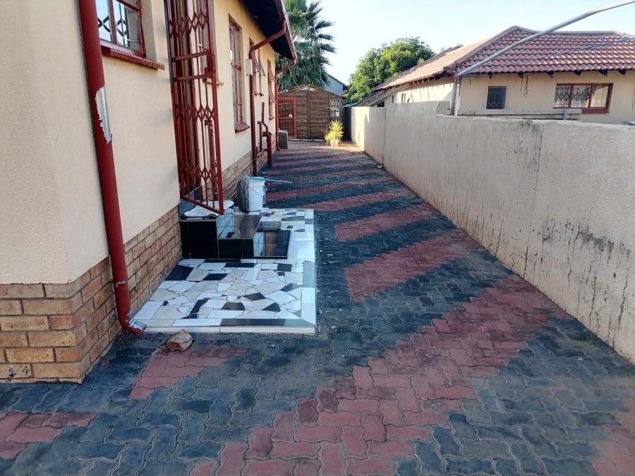3 Bedroom Property for Sale in Tlhabane West North West